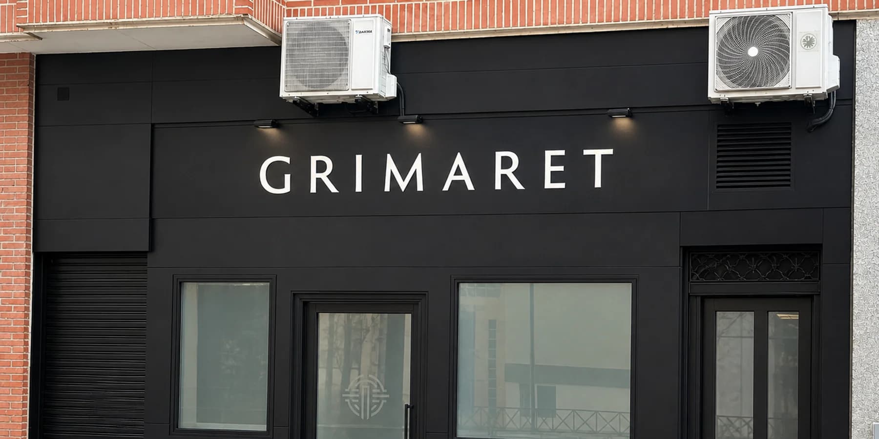 Fachada de la clínica GRIMARET en Madrid